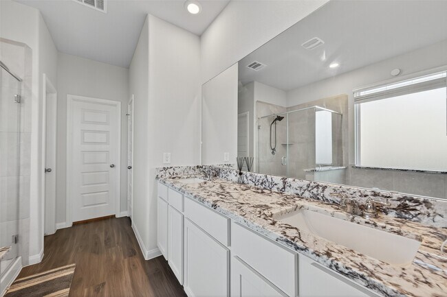 Building Photo - 3025 Waxwing Dr