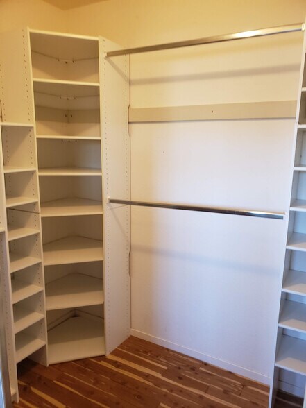 Building Photo - 409 Trailhead Way