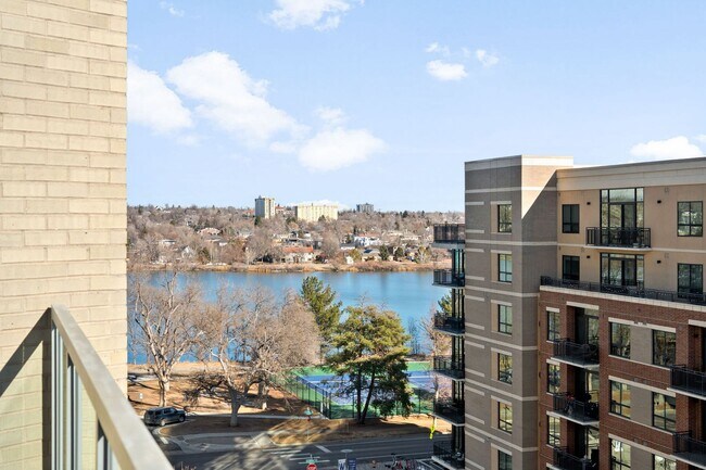 Building Photo - 6th Floor 1BD, 1.5BA Condo at the Lakehouse off Sloan's Lake