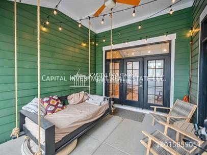 Building Photo - 10244 Sacramento Way