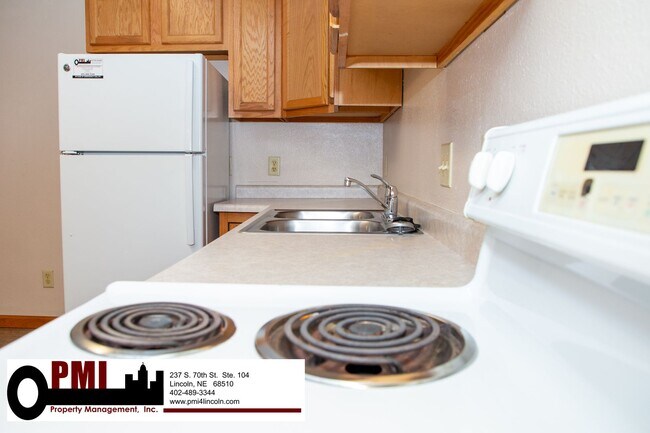 Building Photo - 1738 N 27th St