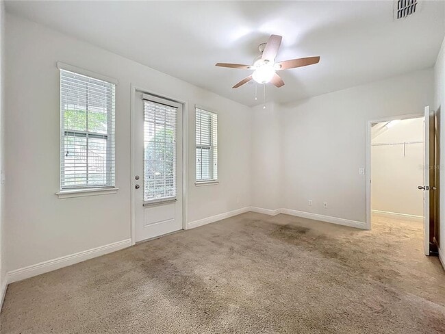 Building Photo - 561 Scotia Pl