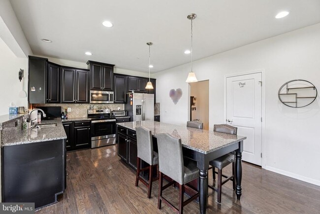 Building Photo - 5733 Allender Rd