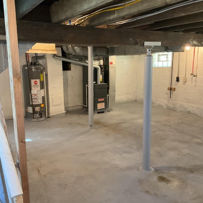 Building Photo - 441 Wildwood Ave