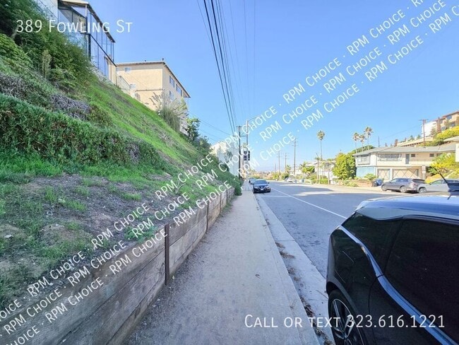 Building Photo - 389 Fowling St