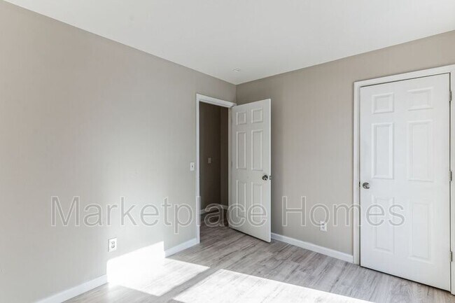 Building Photo - 14537 Greencastle Dr
