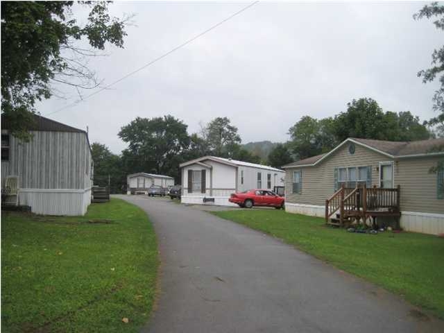 Mobile Homes - Hillcrest Mobile Home Park