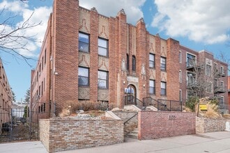 Building Photo - Marianne Apartments