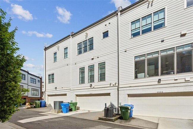 Building Photo - 1837 Brooks Dr NW