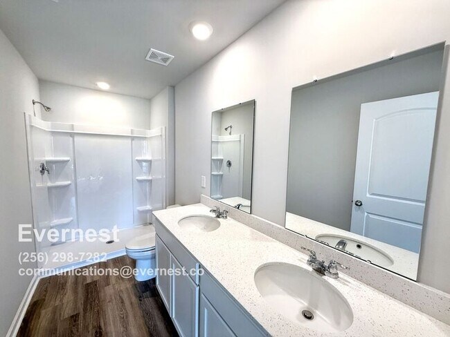 Building Photo - 18864 Wicklow Cir