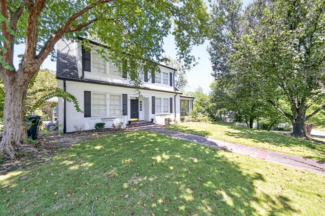 Building Photo - 1237 Owsley Ave