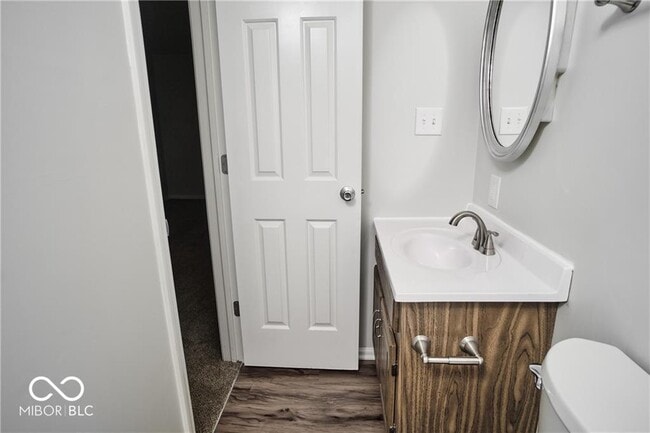 Building Photo - 802 Westridge N Dr