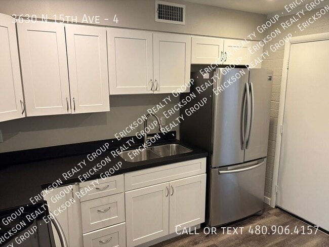 Building Photo - 3630 N 15th Ave