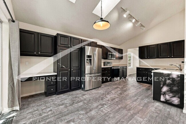 Building Photo - 9603 Laredo St
