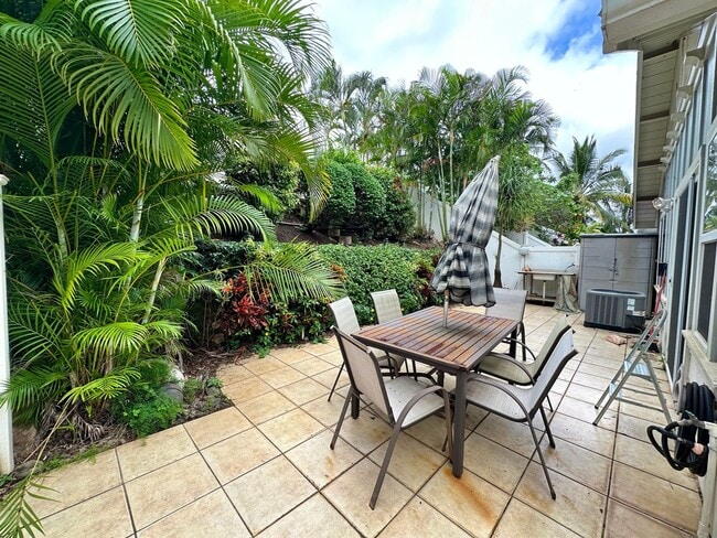 Building Photo - 3 Bedroom / 2 Bathroom Townhome in Kehalani Gardens! Small yard and pet friendly!