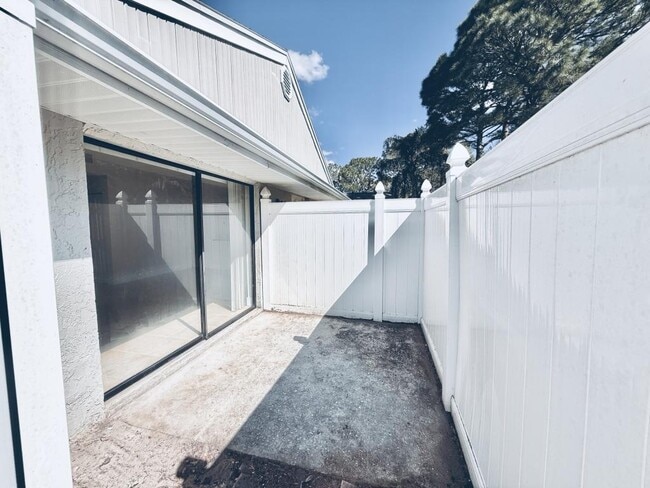 Building Photo - 4454 Pinebark Ave