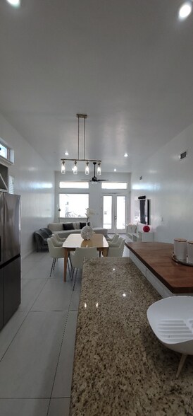 Building Photo - 12604 Josie Tinajero Ave