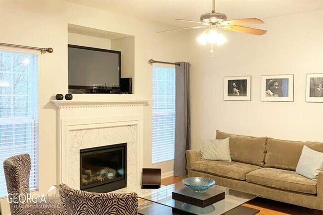 Building Photo - 4641 Parkway Cir