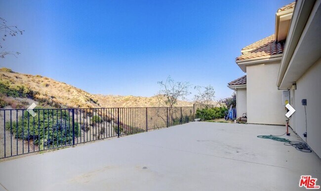 Building Photo - 232 Saddlebow Rd