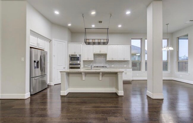 Building Photo - 29419 Wood Lily Dr