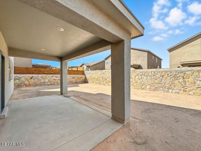 Building Photo - 12583 Clocker Dr