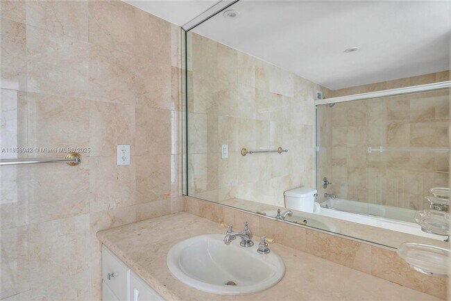 Building Photo - 5151 Collins Ave