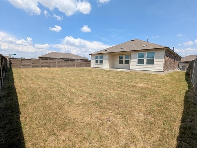 Building Photo - 400 Sebring Cir