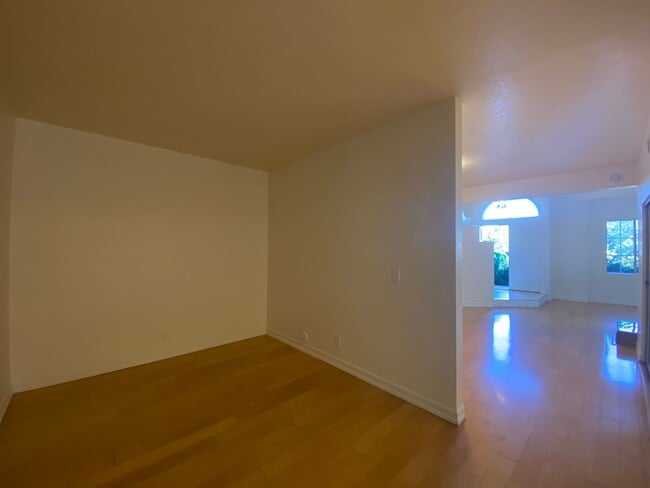 Building Photo - Walking Distance to Girsh Park - 3+2.5 COND - 2 CAR GARAGE - Pool - Hot Tub