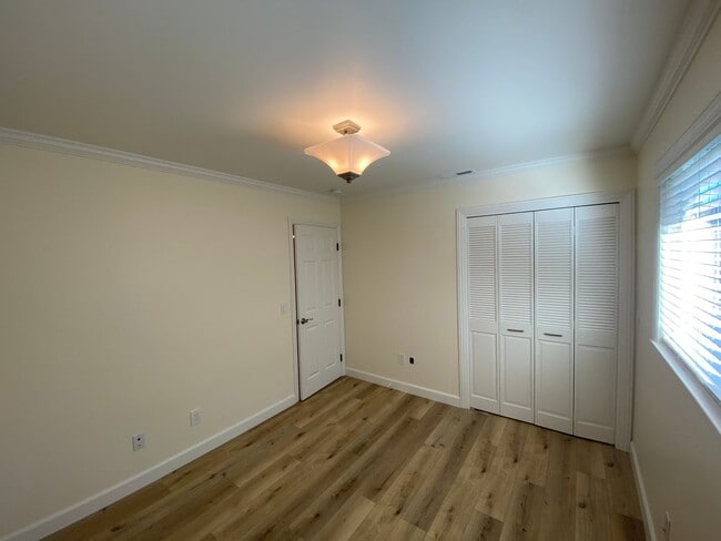 Building Photo - 856 Marino Pines Rd