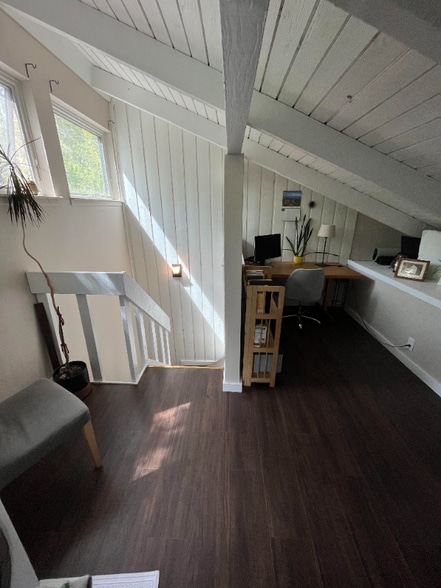 Building Photo - 35 Lower Woodbridge Rd