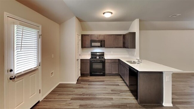 Building Photo - 1432 Dustin Dr