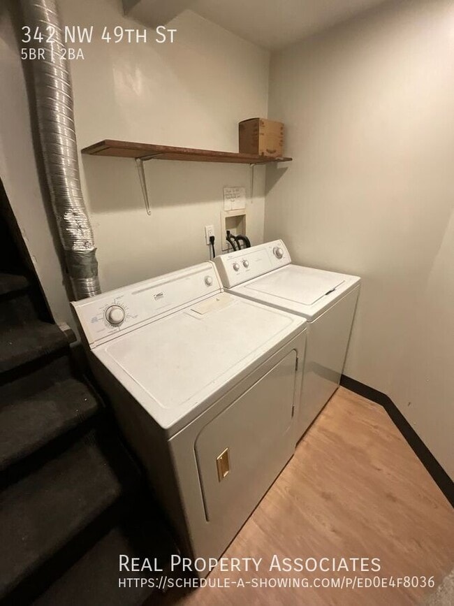 Building Photo - 342 NW 49th St