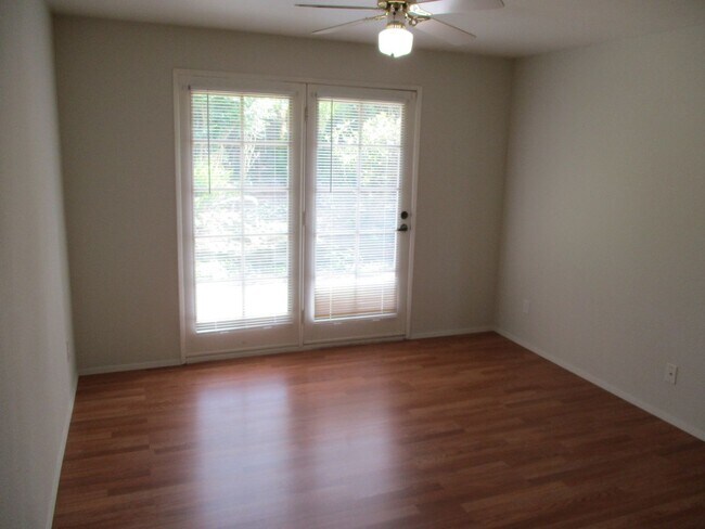 Building Photo - 3 Bedroom Rambler in Downtown Gig Harbor