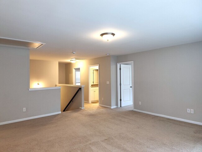 Building Photo - Beautiful 2 story home located in Berewick Community in Charlotte!