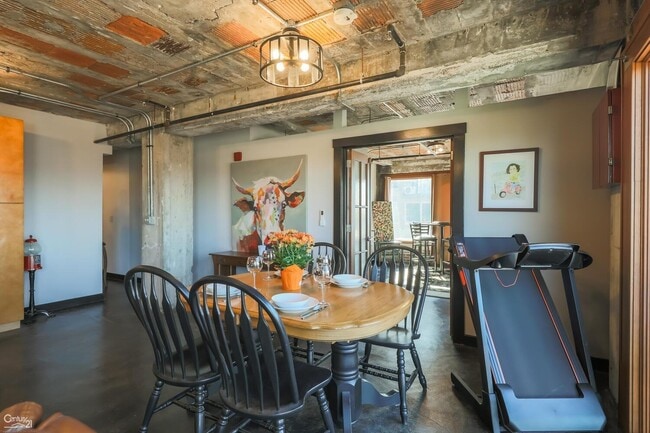 Building Photo - 2915 John R St