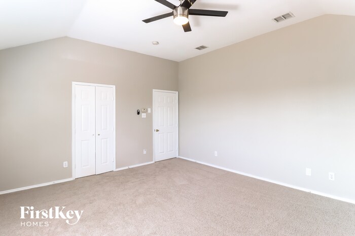 Building Photo - 10316 Lake Brook Dr