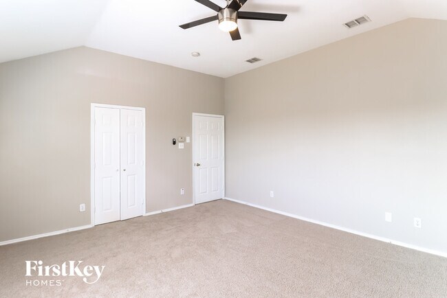 Building Photo - 10316 Lake Brook Dr