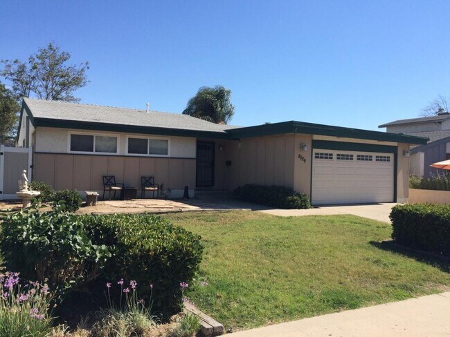 Building Photo - 8529 De Vos Dr