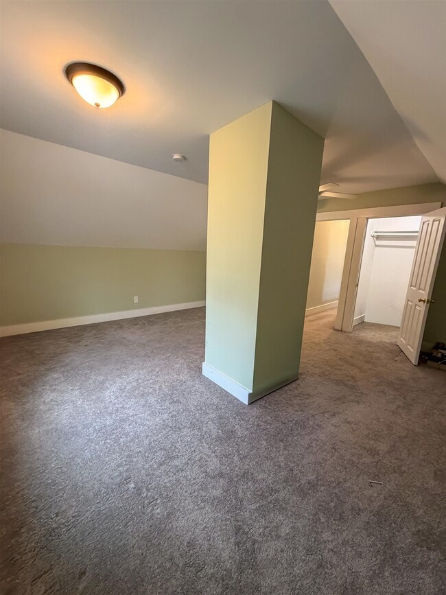 Building Photo - 24 Hill St