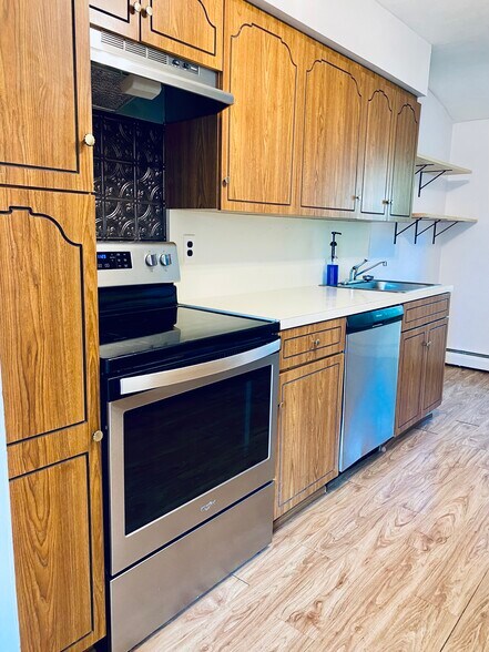 Building Photo - 17 Aldrich St