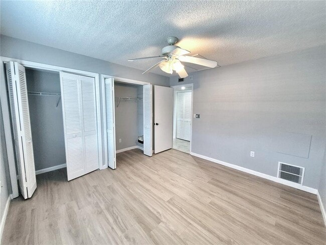 Building Photo - 222 Caryl Way