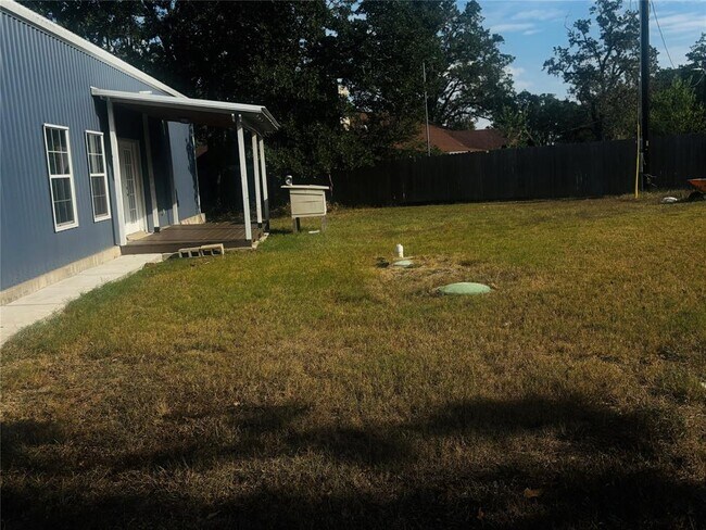 Building Photo - 189 Road Runner Ln