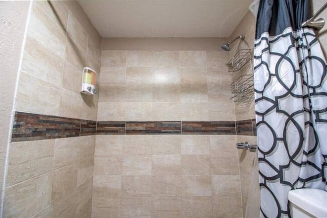 Building Photo - 1245 CATALPA Ln