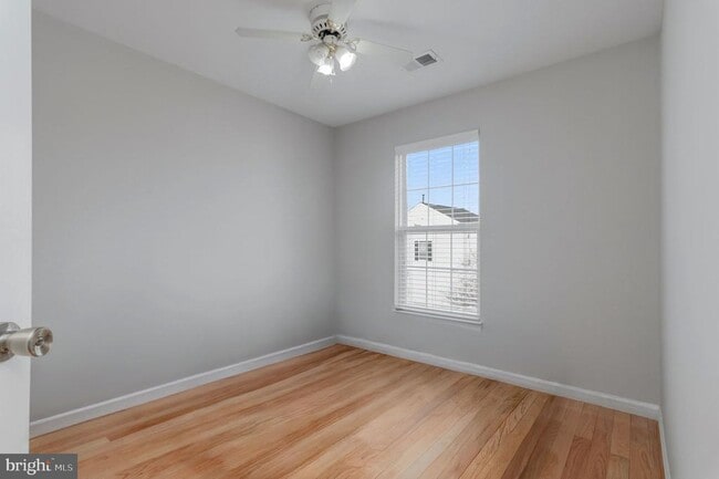 Building Photo - 2558 Banshire Dr