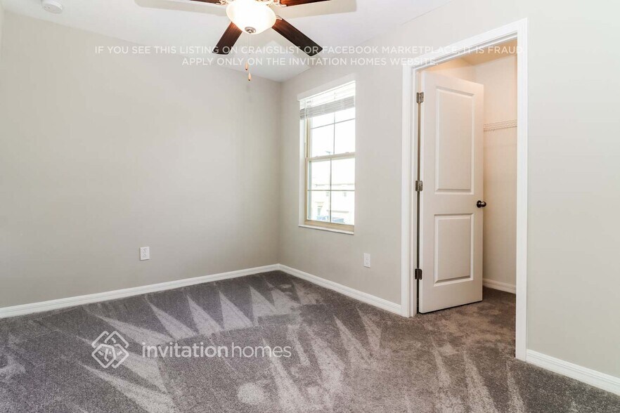 Building Photo - 15553 Miller Creek Dr