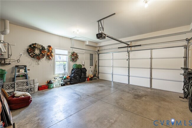 Building Photo - 3921 Liesfeld Pl