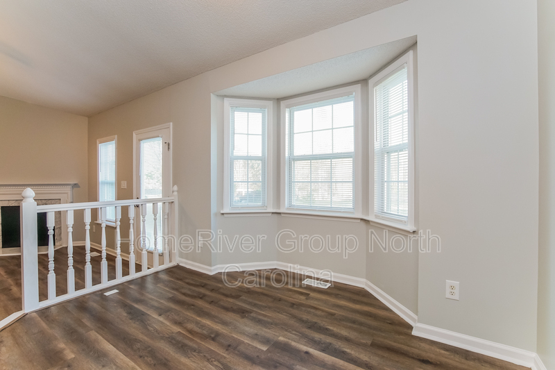 Building Photo - 3429 Deer Trace Ln