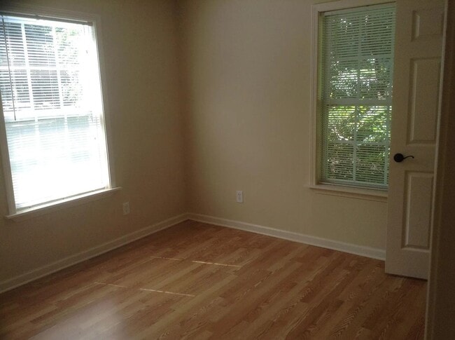 Building Photo - 1501 Chickasaw Rd