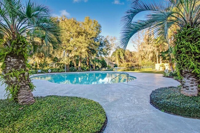 Building Photo - Luxury Living in exclusive and gated Oyste...
