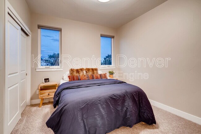 Building Photo - 3870 Shoshone St
